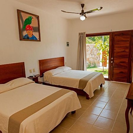 זיהואטנחו Hotel Casa Victoria מראה חיצוני תמונה