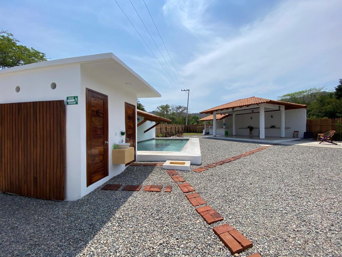 זיהואטנחו Hotel Casa Victoria מראה חיצוני תמונה